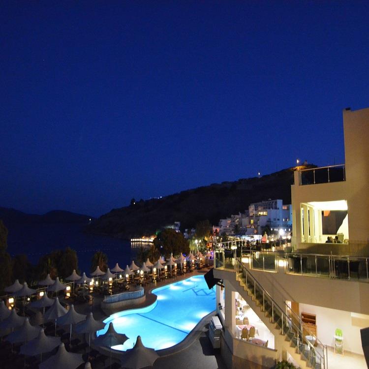 Azka Otel