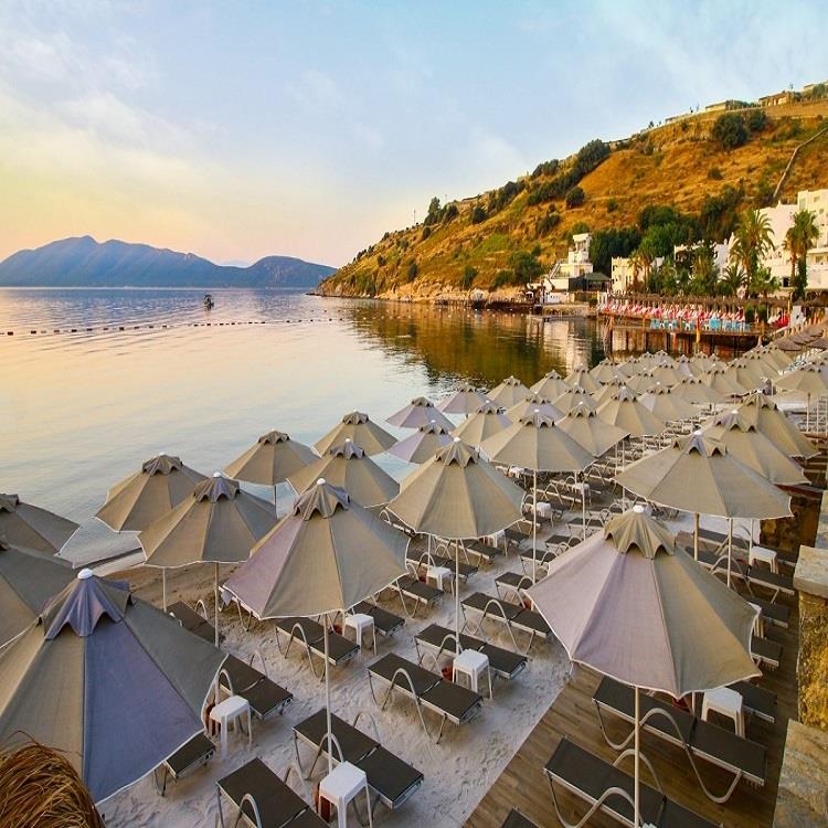 Azka Otel