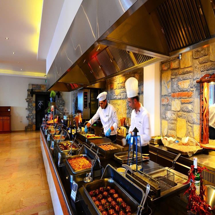 Azka Otel