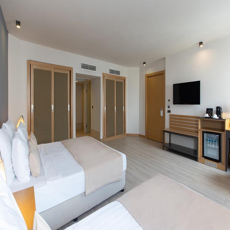 Senses Hotel +14