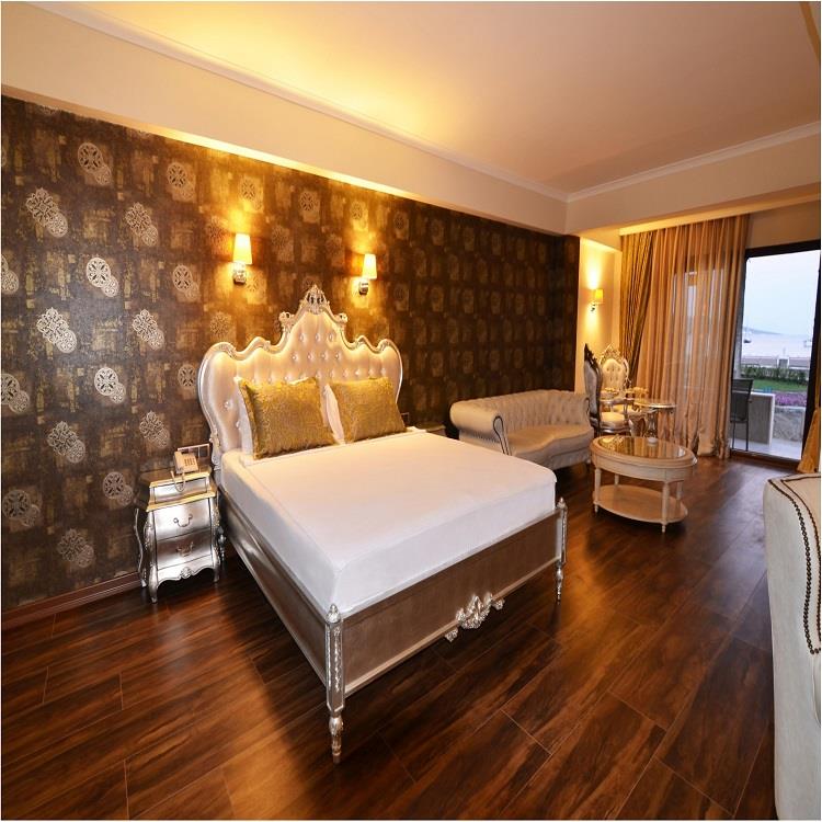 Azka Otel
