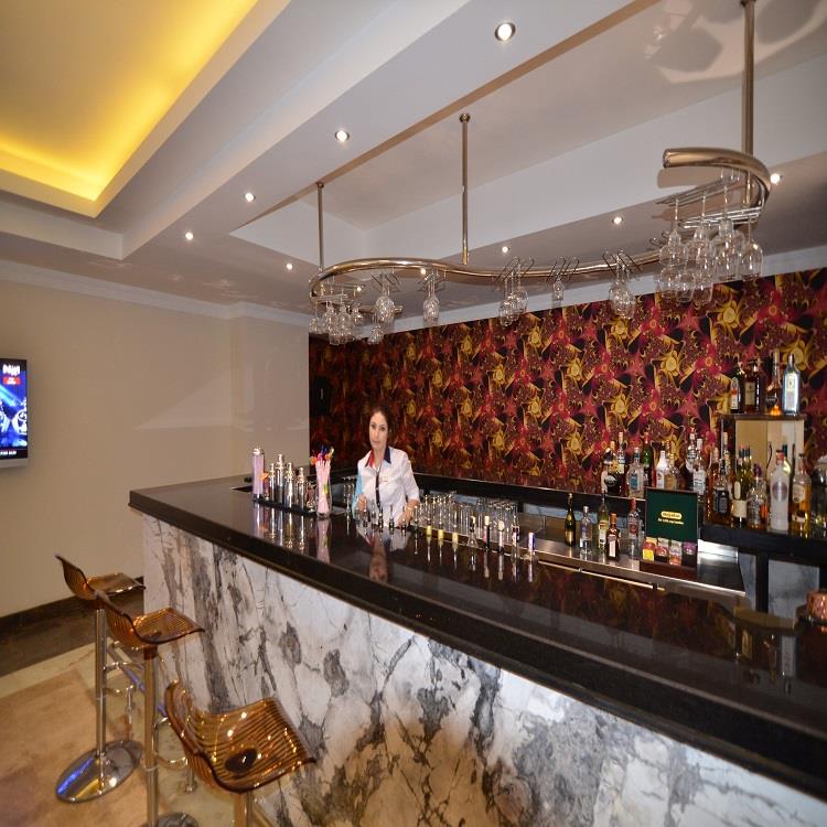 Azka Otel