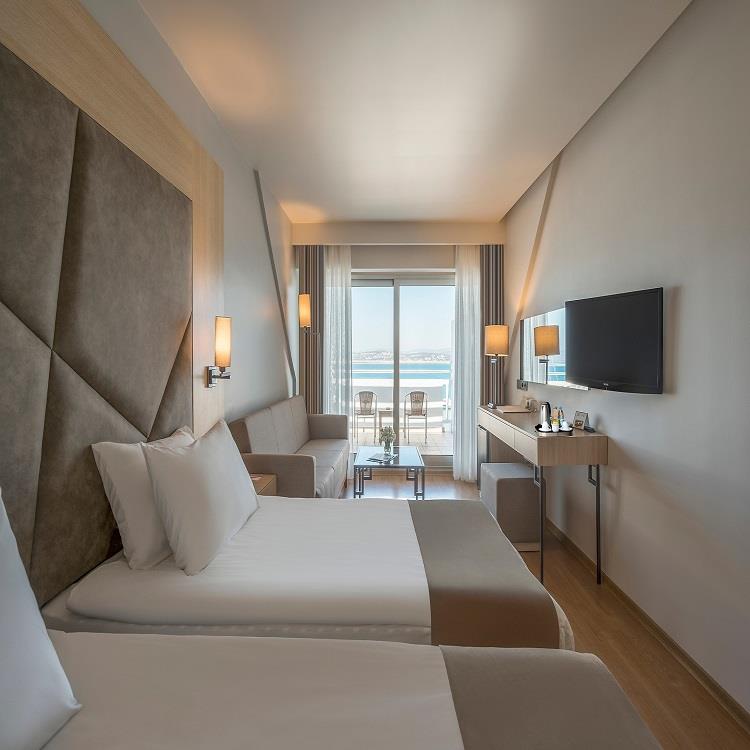Altın Yunus Hotel & Spa Çeşme