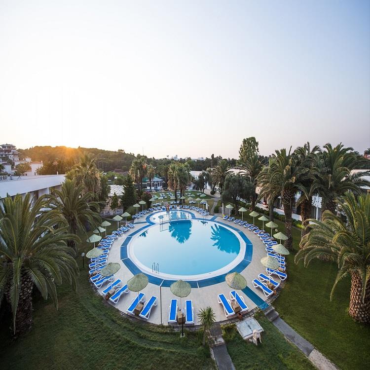 Altın Yunus Hotel & Spa Çeşme