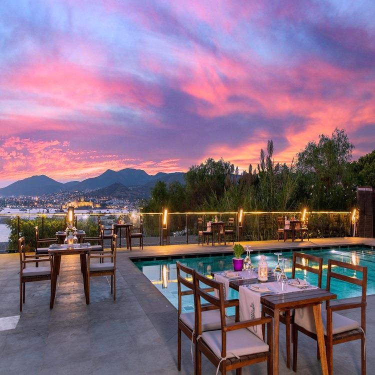 Senses Hotel +14