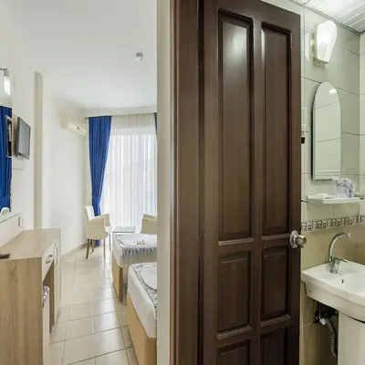 Kleopatra Arsi Hotel